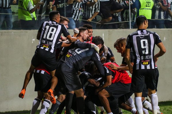 Larghi comemora ganhar tempo para testar novidades no Atlético-MG durante a Copa