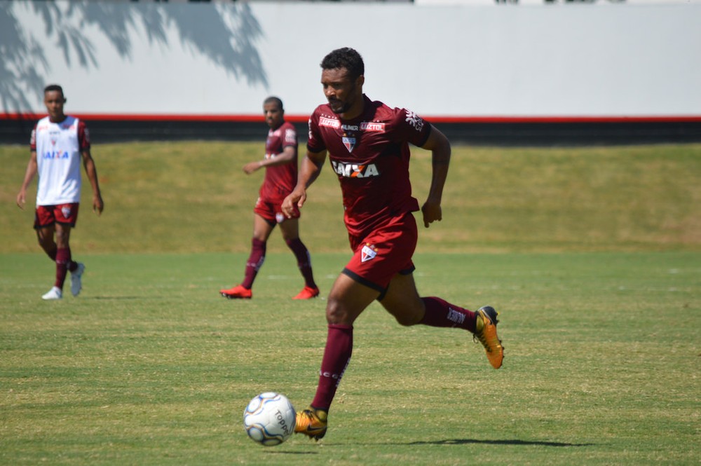 Série B: Após fechar com Bambu, Atlético-GO dispensa Bileu