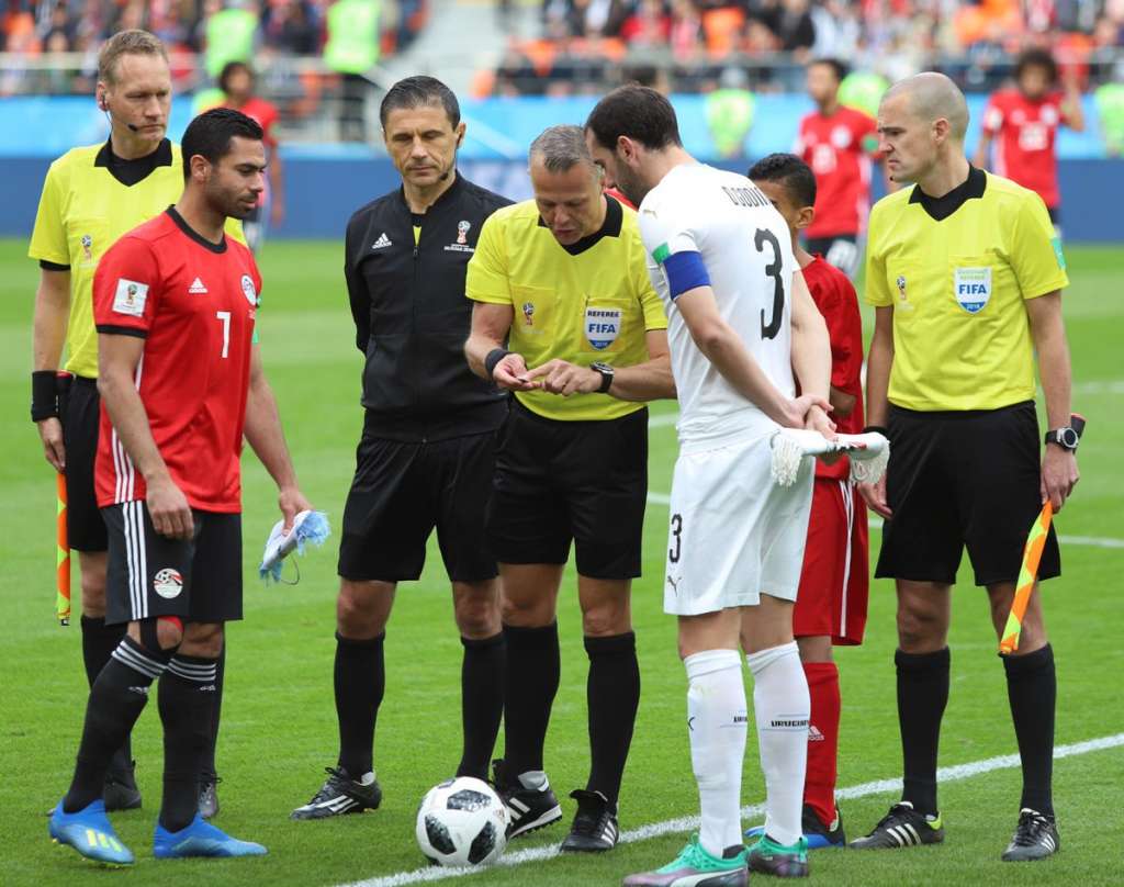 Com Salah e Suárez, Egito e Uruguai duelam na estreia na Copa do Mundo