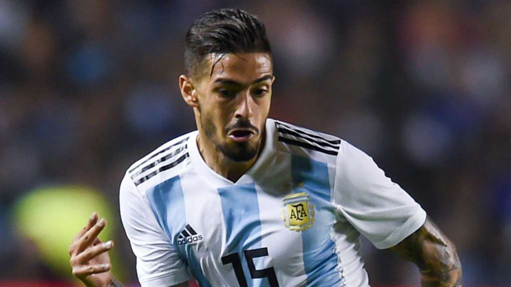 Cortado da Copa, argentino Lanzini passa por operação e só deve voltar em 2019