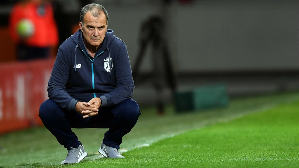 Inglês: Em aposta para voltar à elite, Leeds contrata técnico Marcelo Bielsa