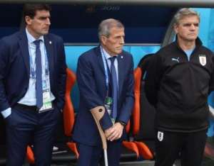 Copa do Mundo: Tabárez aprova 'atitude', mas espera por evolução do Uruguai