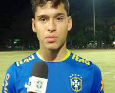 Revelado na base do Primavera, zagueiro-promessa Lucas Halter renova com o Atlético-PR