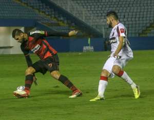 Série B: Em Barueri, Oeste e Criciúma fazem confronto direto contra a zona da degola