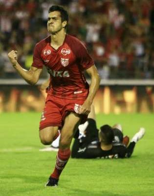 Ponte tem mais erros que os habituais e escapa de sofrer goleada do CRB