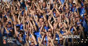 Apoiada por 'velhos conhecidos', Islândia teve mais que uma torcida em estreia