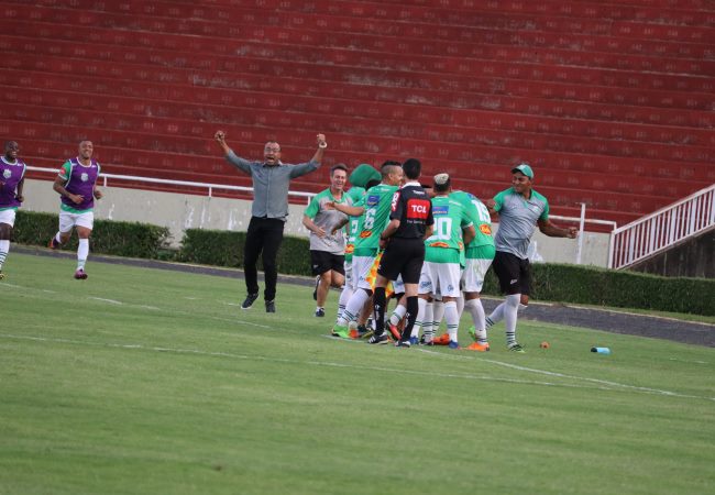 Uberlândia-MG 1 x 1 Caxias-RS – Verdão perde caminhão de gols e vaga fica para Sul!