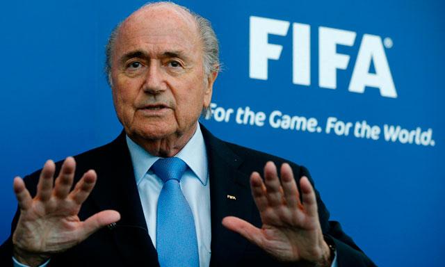 Blatter diz que assistirá jogo do Brasil contra a Costa Rica em São Petersburgo
