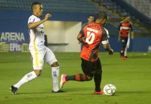 Seleção FI da Série B vem no tradicional 4-4-2 com destaques da 11ª rodada