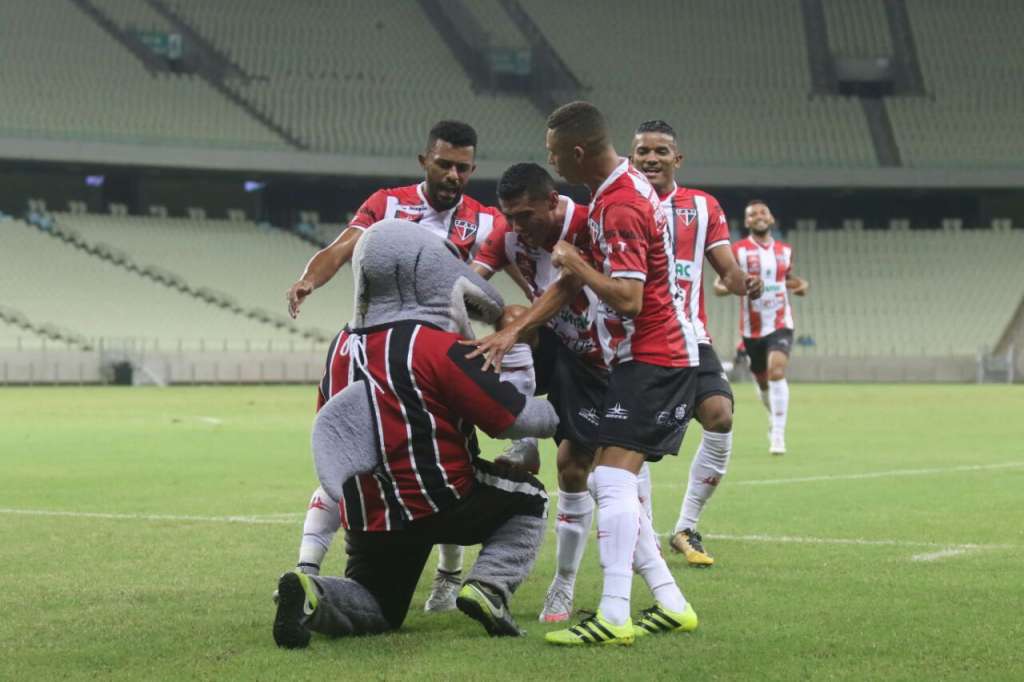 Ferroviário larga na frente, mas cede empate ao Altos - Pedro Chaves/FCF