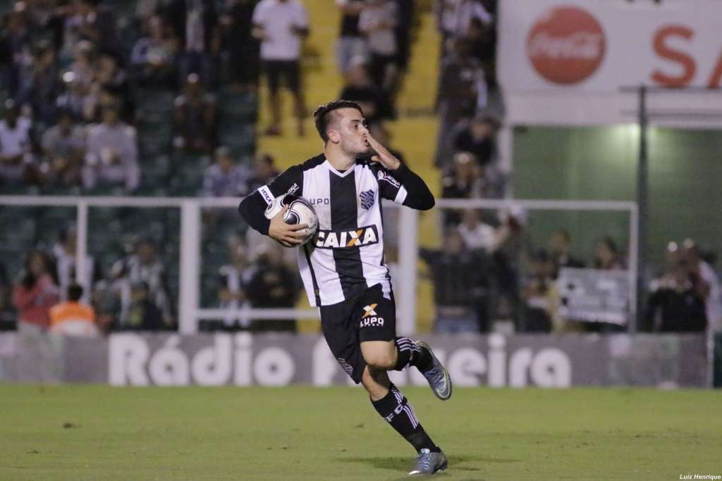 O atacante Gustavo Ermel não vinha sendo aproveitado no Figueirense e foi emprestado