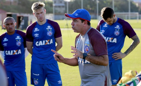 Bahia apresenta ex-técnico do América-MG: “Elenco com grande potencial”