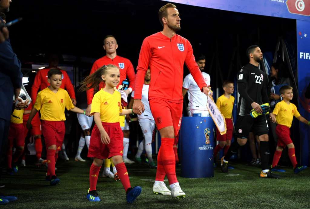 Destaque na estreia da Inglaterra, Harry Kane adota cautela contra o Panamá