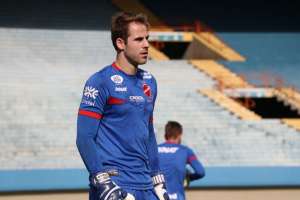 Série B: Goleiro do Vila Nova valoriza defesa decisiva: 'clássico é decidido nos detalhes'