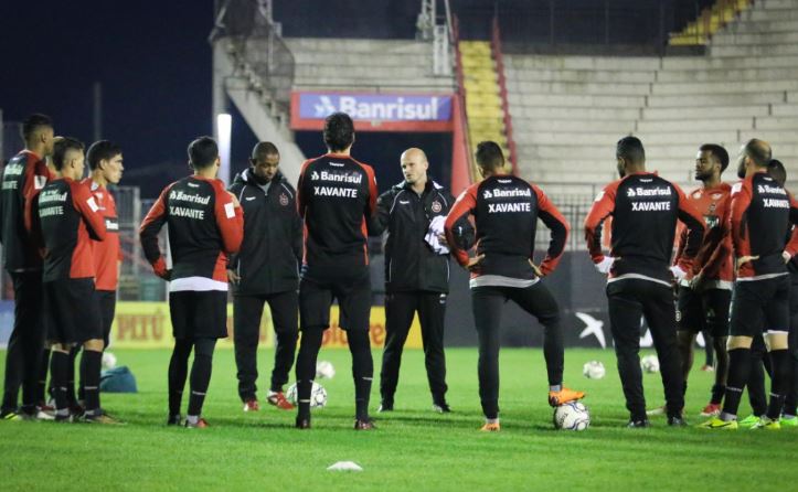 Série B: Gustavo Papa fecha treino e não divulga time do Brasil de Pelotas
