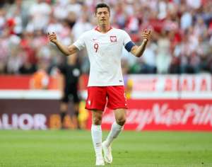 Sob pressão após derrota, Polônia teme eliminação diante da Colômbia