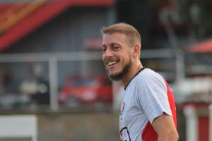 Série B: Coritiba contrata Uillian Correia, meia do Vitória, por empréstimo