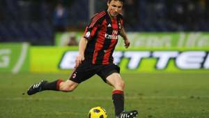 Auxiliar da Austrália na Copa, Van Bommel é anunciado como técnico do PSV