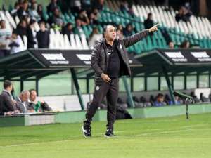Na surdina, Fluminense assina com ex-técnico de Coritiba e Palmeiras