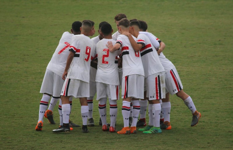 PAULISTA SUB-15: Na reta final, São Paulo e Corinthians podem garantir primeiro lugar