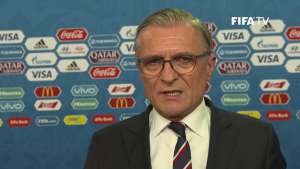 Técnico da Polônia prevê jogo difícil domingo, mas 'crê fortemente' na vitória