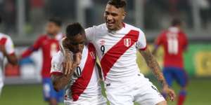 Farfán sofre traumatismo cranioencefálico em choque no treino do Peru