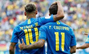 Com Neymar 'apagado', Philippe Coutinho vira o 'dono da seleção' na Copa do Mundo