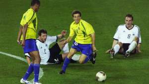 ESPECIAL FI: 'Neymar sabe bem o que ele representa', afirma pentacampeão Juninho Paulista