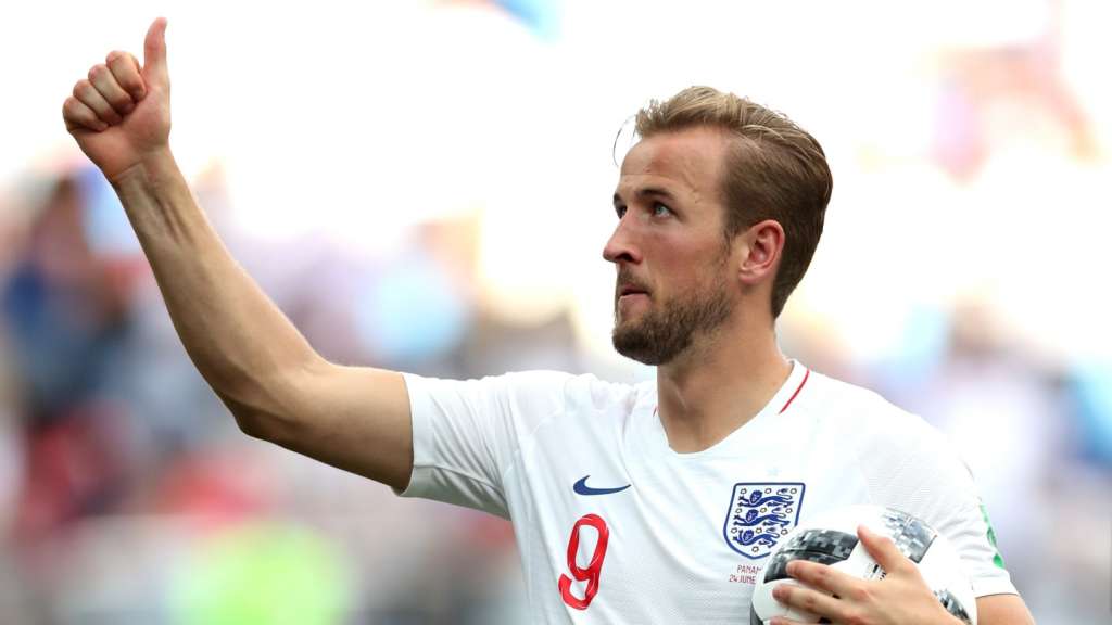 Artilheiro da Copa, Kane vê jogo 'incrível' da Inglaterra e admite sorte em gol