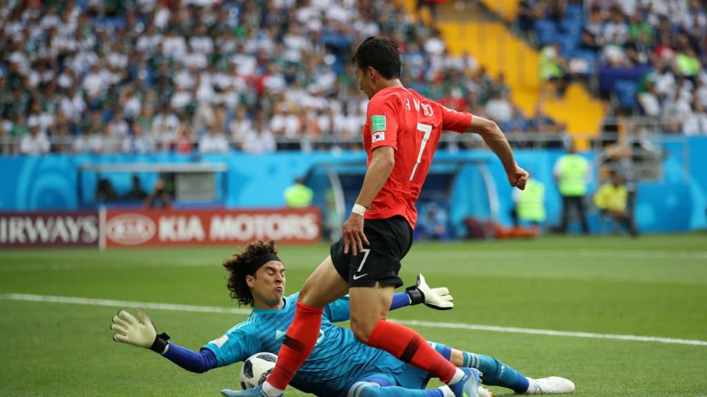 O goleiro Ochoa acredita que a seleção mexicana vai terminar na liderança do grupo