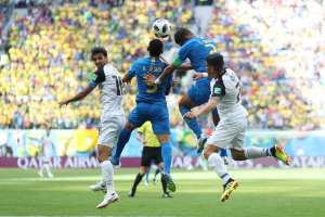 Rodízio de Tite para a faixa de capitão da seleção brasileira dá o que falar