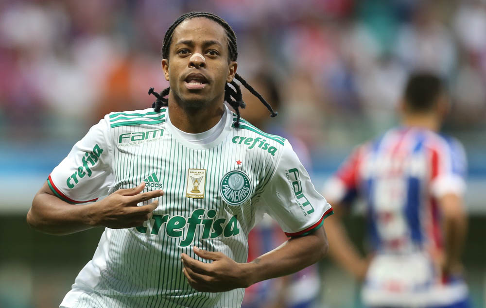 Palmeiras aceita proposta do futebol egípcio e vende o atacante Keno por R$ 37 milhões