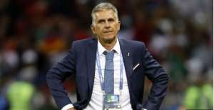 Treinador do Irã critica VAR e diz que Cristiano Ronaldo deveria ter sido expulso