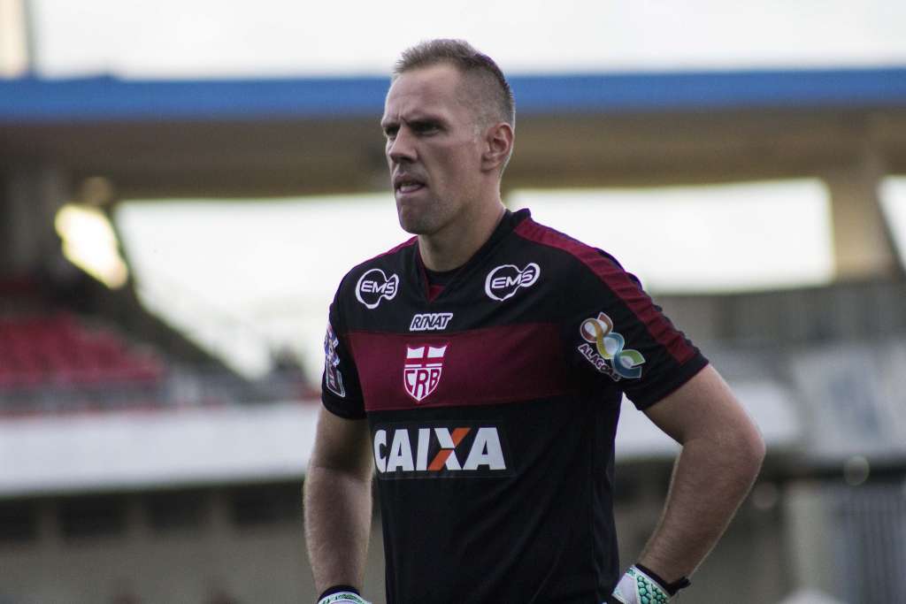 João Carlos quer grande jogo do CRB em duelo com o Goiás no Serra Dourada pela Série B