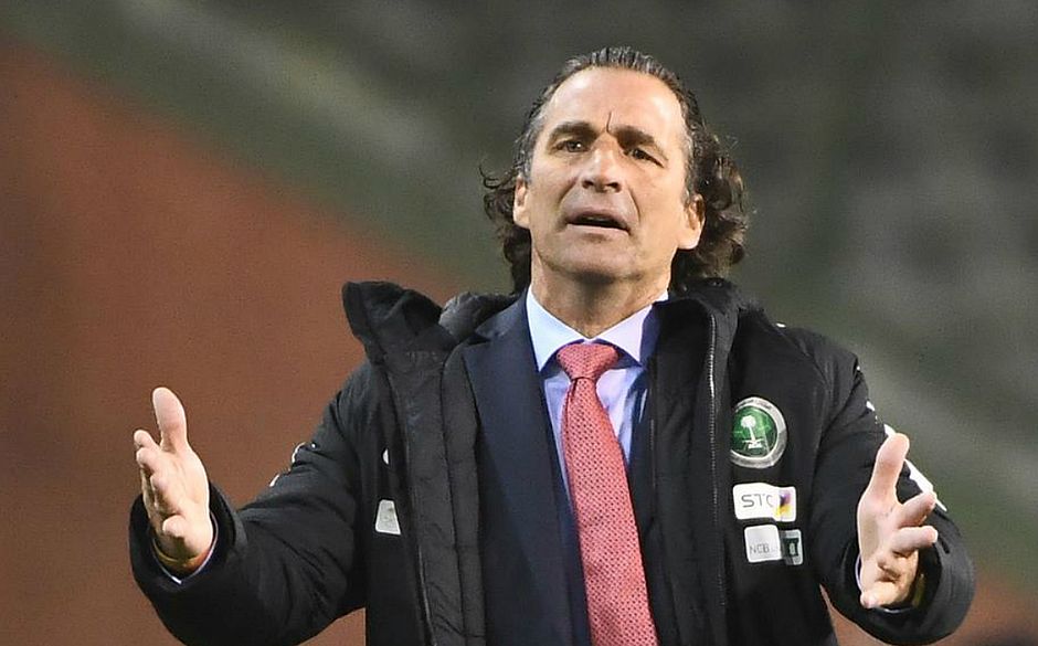 Após dar adeus à Copa, Arábia Saudita anuncia renovação com técnico Antonio Pizzi