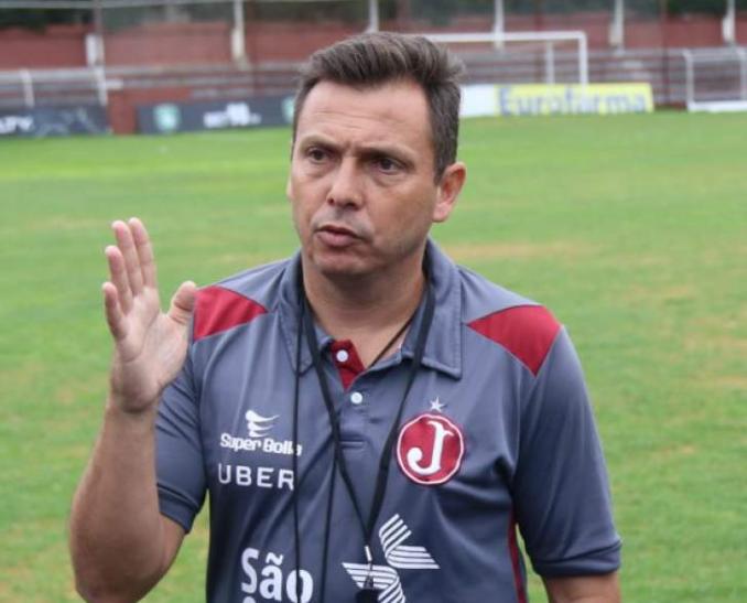 Copa Paulista: Técnico do Juventus, Alex Alves analisa jogo-treindo diante do São Caetano