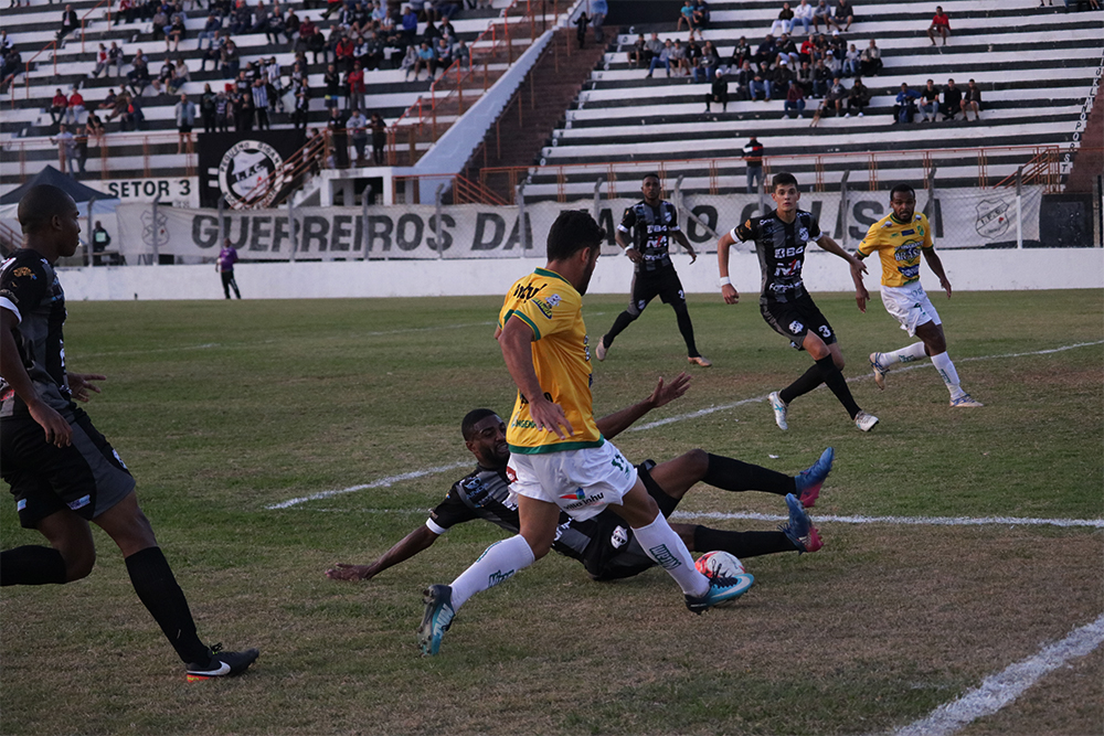 Segundona: Ainda vivo na briga pela classificação, XV de Jaú dispensa três jogadores