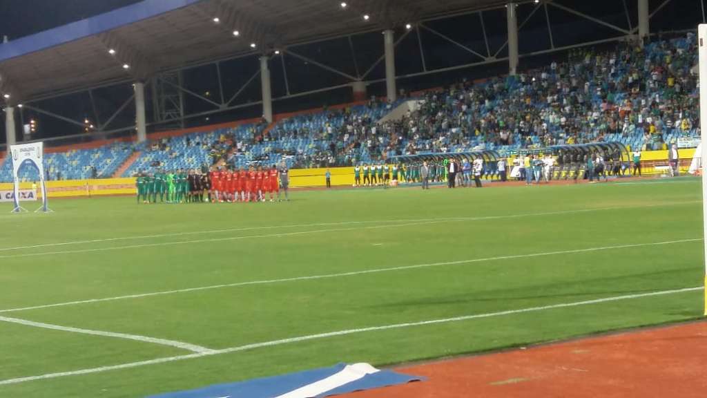 Em uma partida emocionante, Goiás vence CRB e deixa zona de rebaixamento da Série B