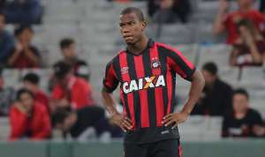 Ribamar, do Atlético-PR, é vendido para time do Egito e formará dupla com Keno