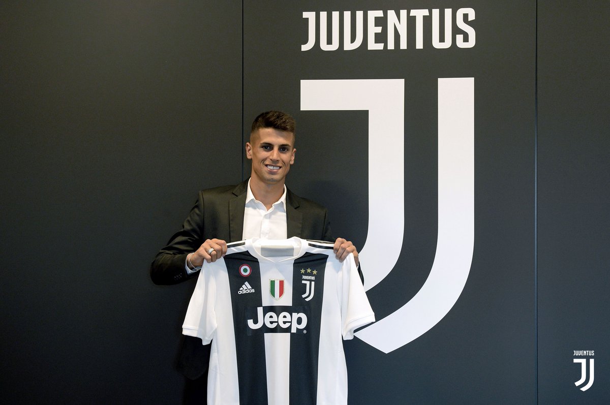 Italiano: Juventus paga R$ 155,6 milhões e contrata lateral Cancelo junto ao Valencia