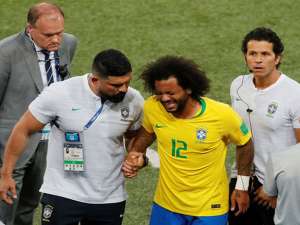 Marcelo sofre 'espasmo' nas costas e é dúvida para encarar o México