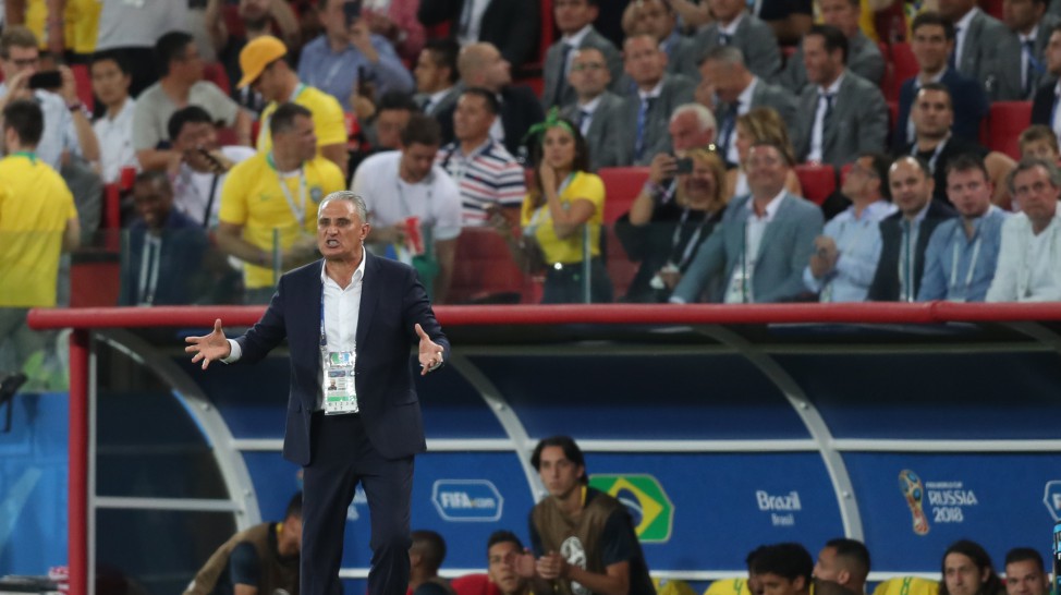 Aliviado, Tite diz que vai tomar caipirinha para comemorar vaga nas oitavas