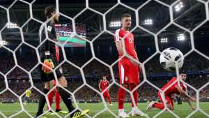 No escurinho do cinema em São Paulo, torcedores vibram com a vitória do Brasil