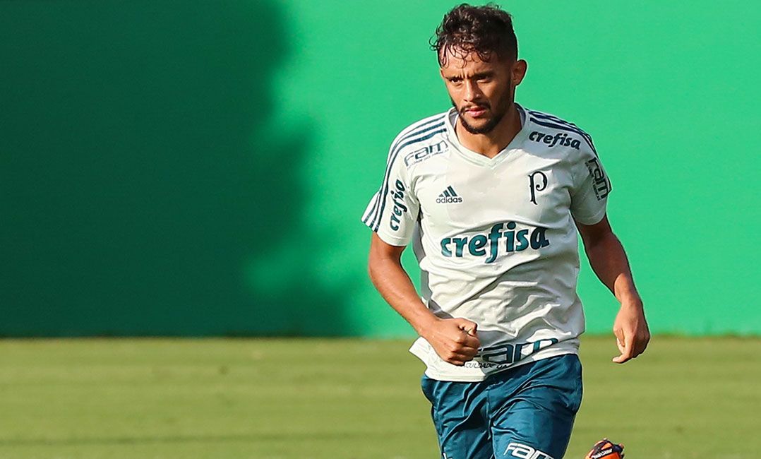 Scarpa já fica à disposição no Palmeiras e deve viajar com o elenco para o Panamá