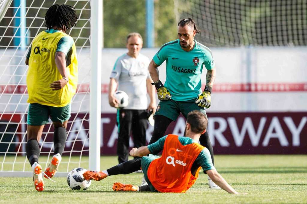 Com desgaste, William Carvalho é poupado de treino da seleção portuguesa