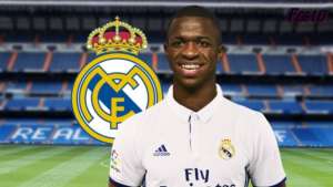 Em chegada ao Real, Vinícius Júnior se complica e diz que prefere Messi a CR7