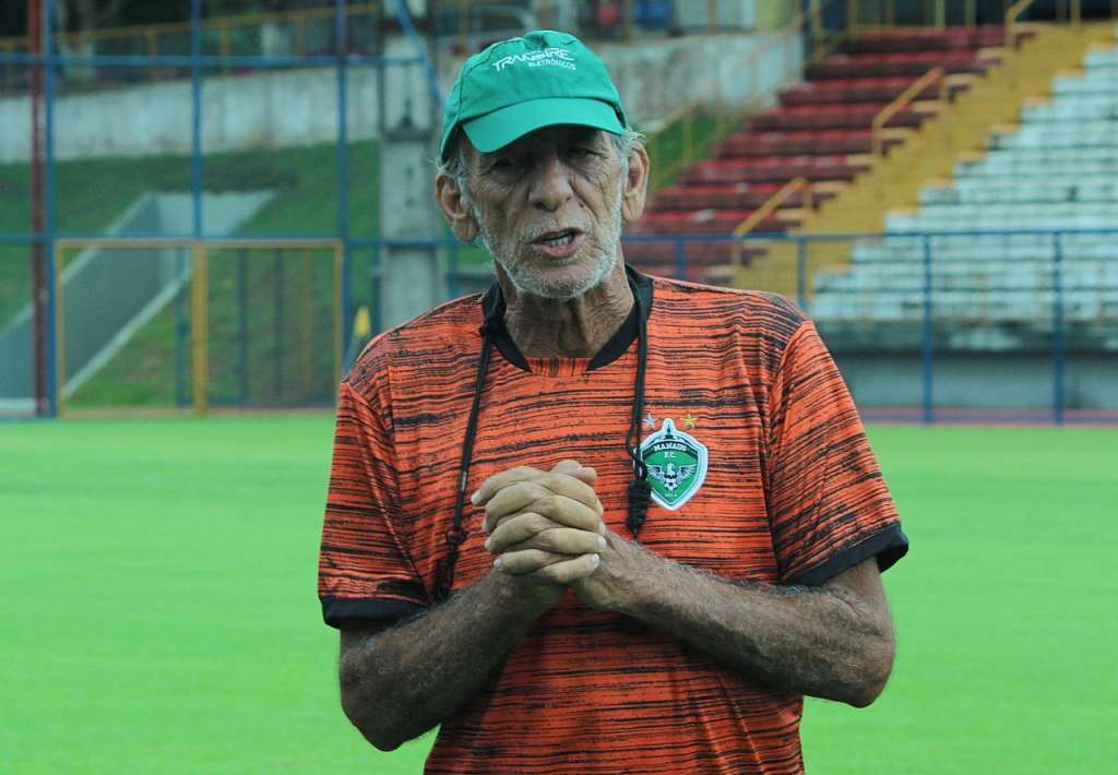 Aderbal Lana comanda último treino antes da viagem para o interior maranhense. (Foto: Emanuel Mendes Siqueira/Manaus FC)