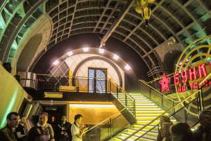 Nas entranhas de Moscou, bunker construído na Guerra Fria vira atração turística