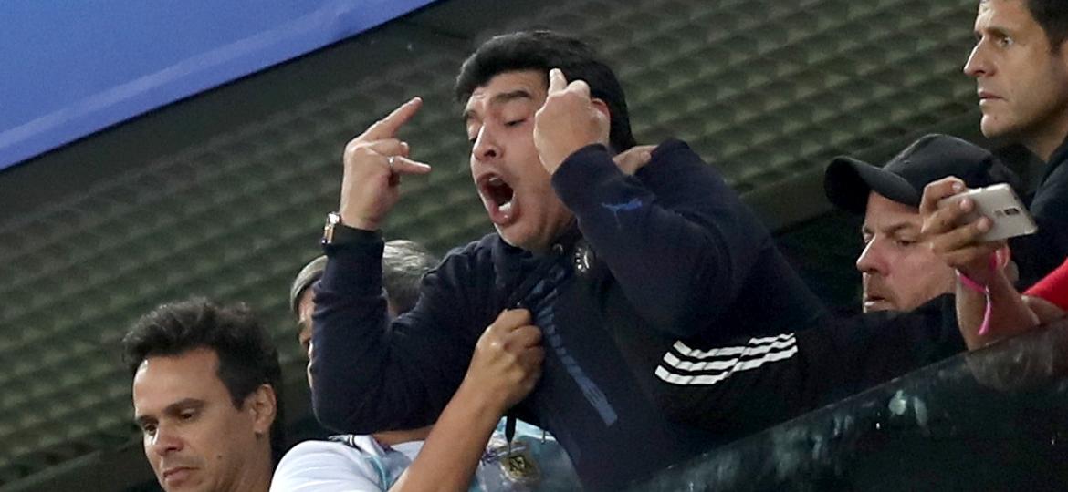 Fifa manda recado para Maradona: ‘Espero que se comporte de forma respeitosa’