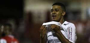 Valencia sonha com atacante do São Paulo, mas se assusta com a multa